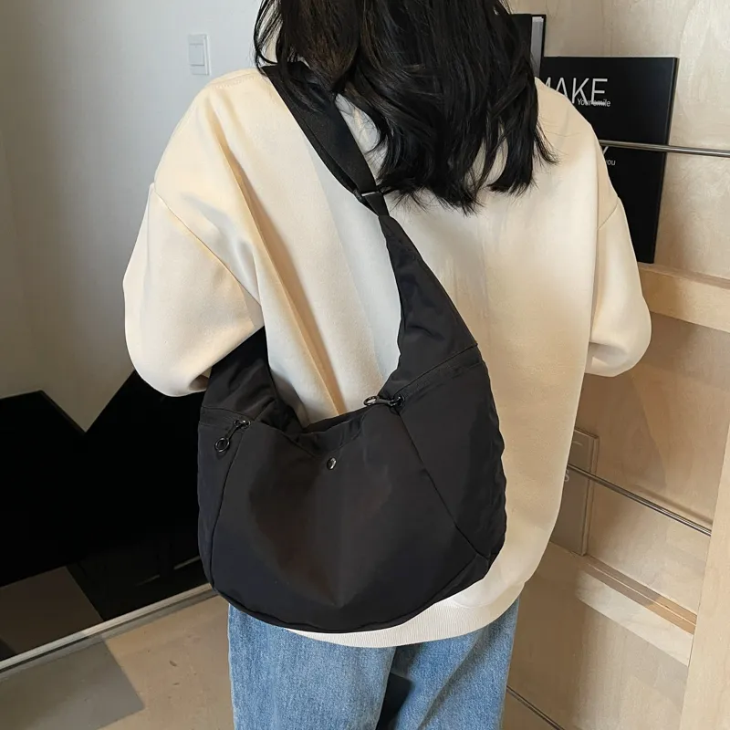 Banyanu Fabric Shoulder Bag Unisex Multicolor-11