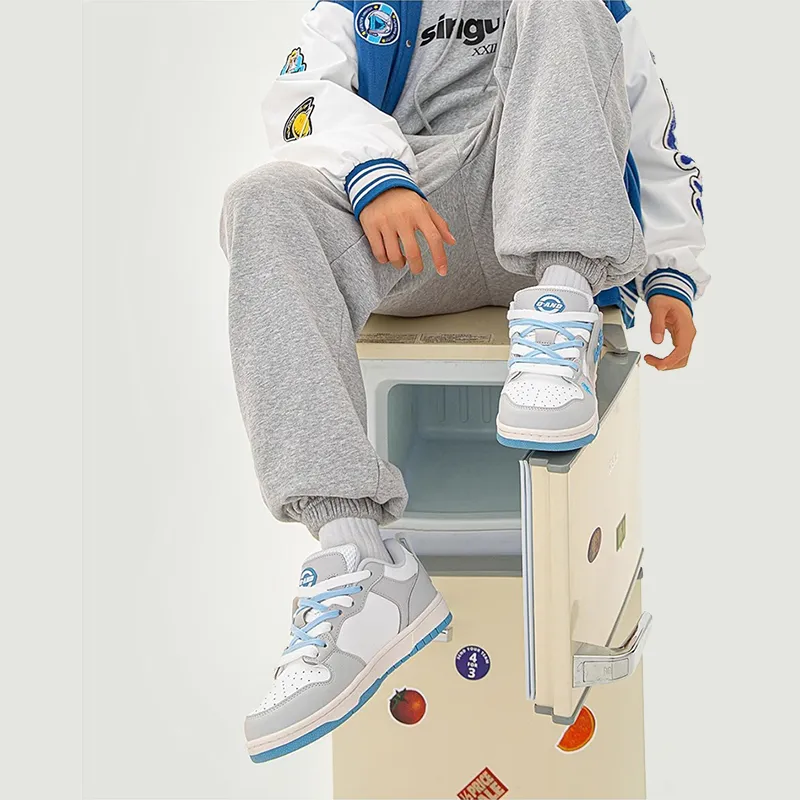 Q AND Low Top Skateboard Shoes Unisex Light Gray-7