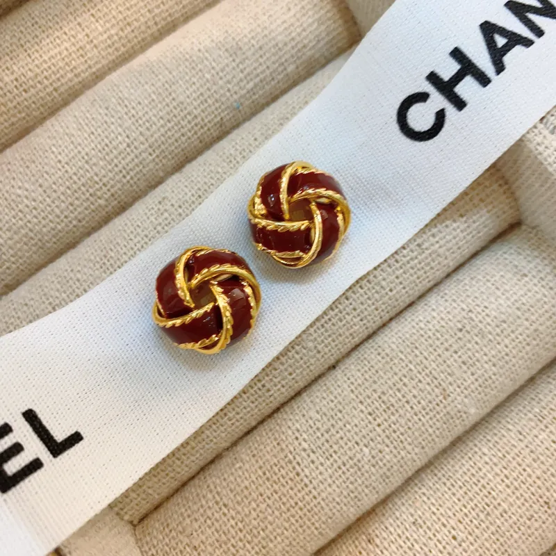 Happy Tide Alloy Stud Earrings Women's-3