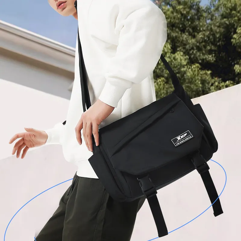 XTEP Chemical Fiber Shoulder Bag Unisex Black/White-3
