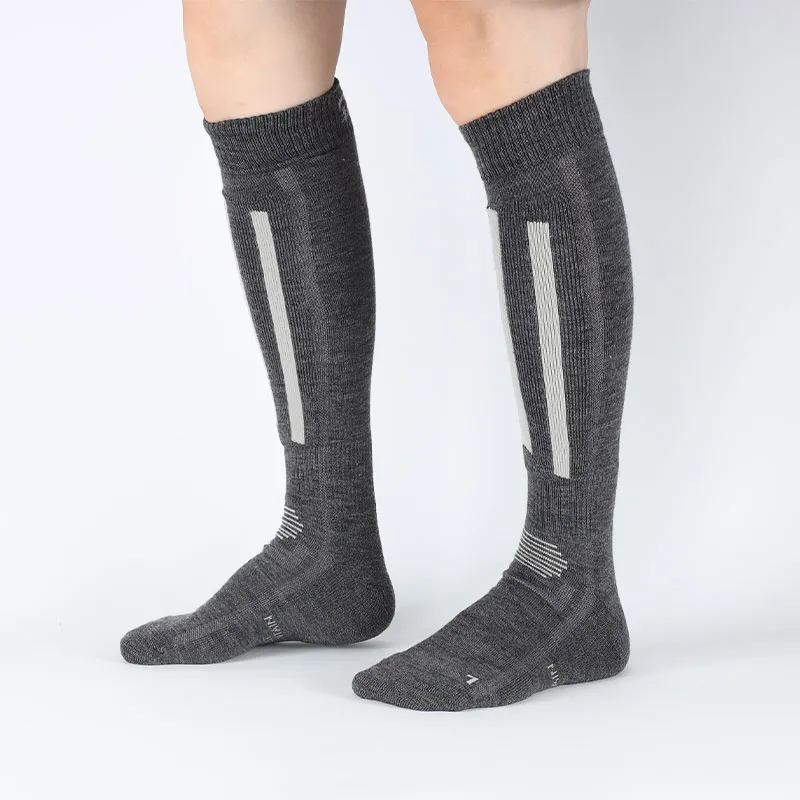 ALPINT MOUNTAIN Sports Socks Unisex-5