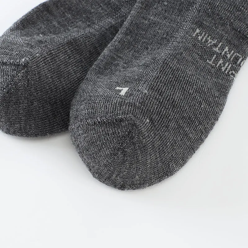 ALPINT MOUNTAIN Sports Socks Unisex-8
