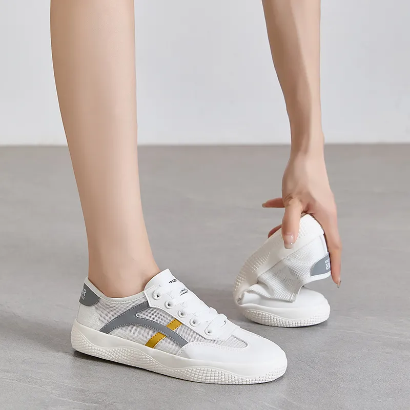 ZHR Low Top Skateboard Shoes Women's-4
