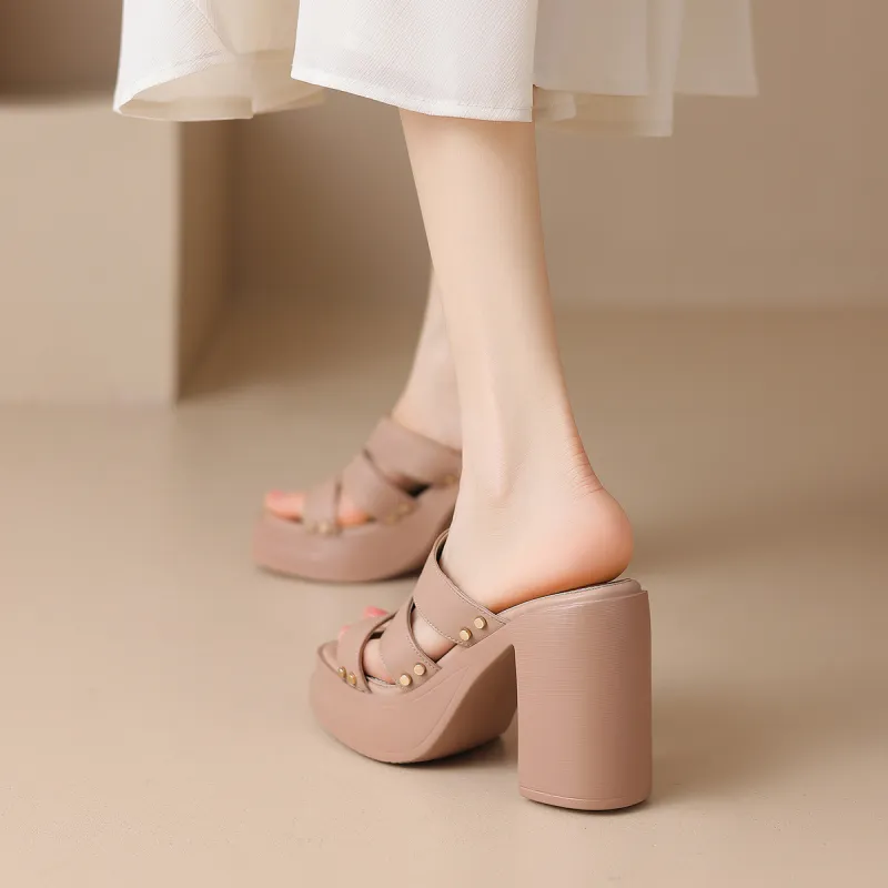 ZHR Stud Abrasion-Resistant Slide Slippers Women's-18