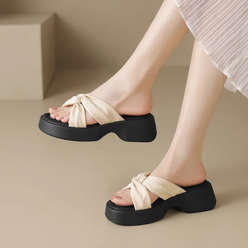 ZHR Quiet Slide Slippers Women's-10