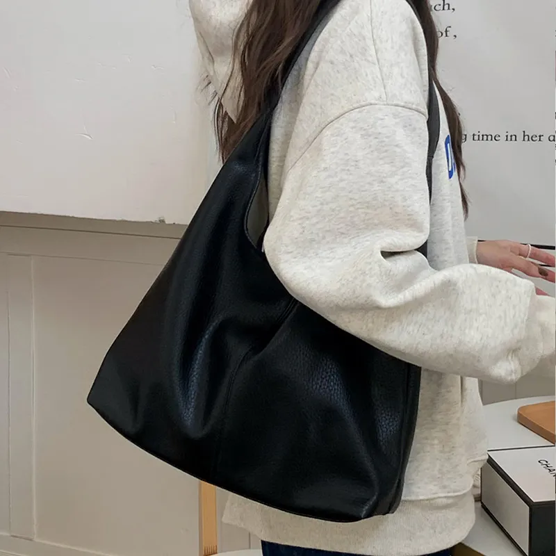 Jade En Plus PU Shoulder Bag Regular Women's White/Black/Pink-17