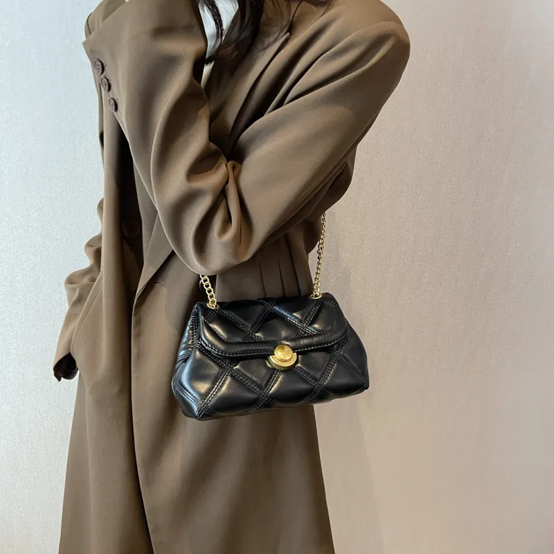 Jade En Plus PU Shoulder Bag Regular Women's Black-6