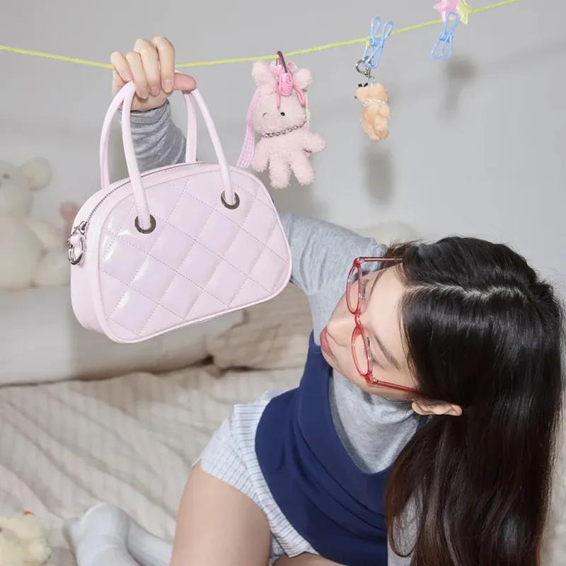 Jade En Plus PU Handbag Regular Women's Tranquil Black/Rime White/Sweet Pink/Vivid Blue-12