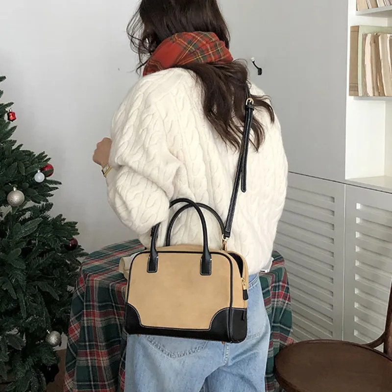 Jade En Plus Plush Shoulder Bag Crossbody Bag Handbag Regular Unisex Light Yellow-3