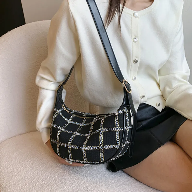 Jade En Plus Canvas Shoulder Bag Regular Women's Black/White-4