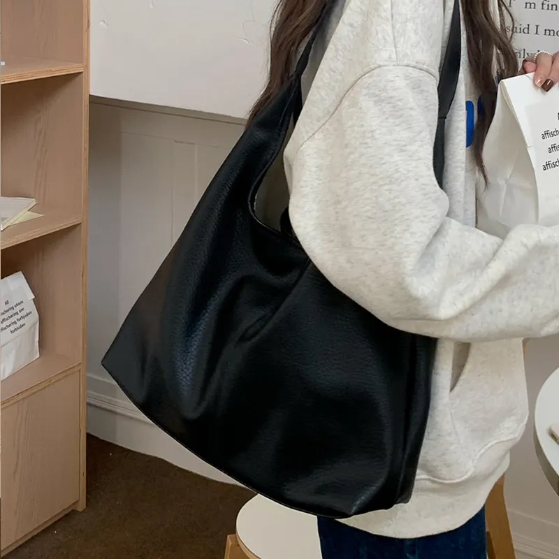 Jade En Plus PU Shoulder Bag Regular Women's White/Black/Pink-18