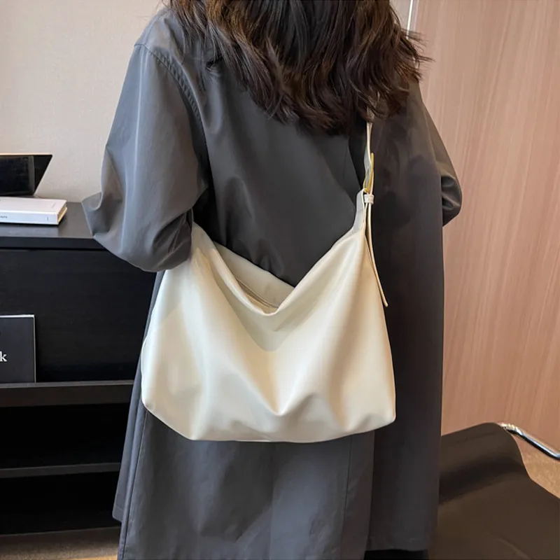 Jade En Plus Premium PU Crossbody Bag, Shoulder Bag Regular Women's Liquorice/Black/White/Gray-1