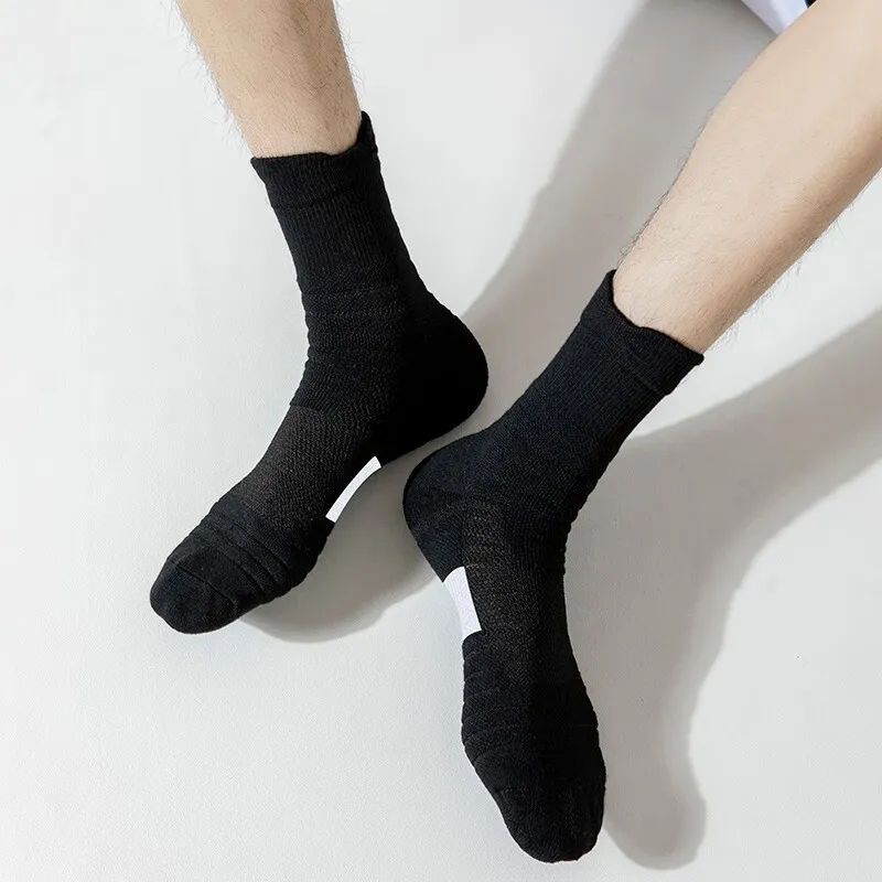 Brute Rabbit Basketball Socks Men's 3 Pack-8