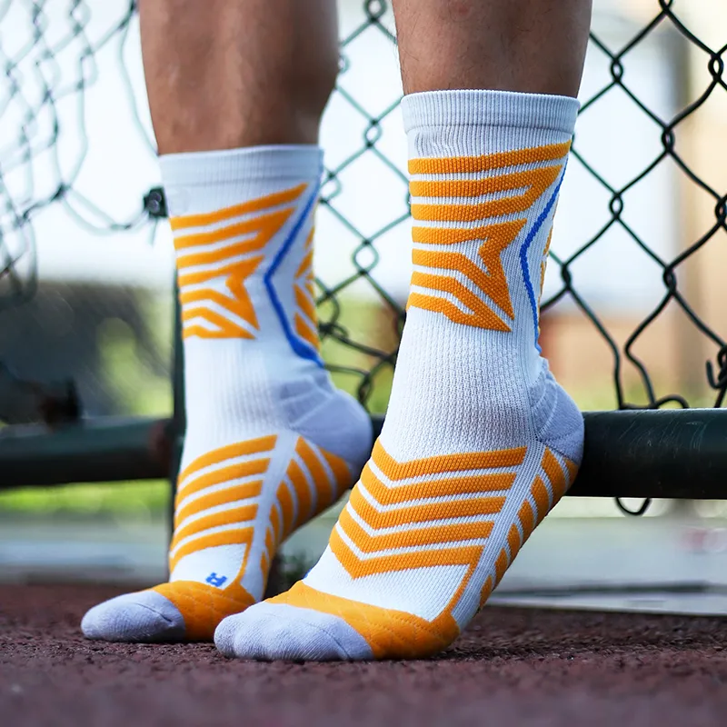 Brute Rabbit Basketball Socks Men's 3 Pack-3
