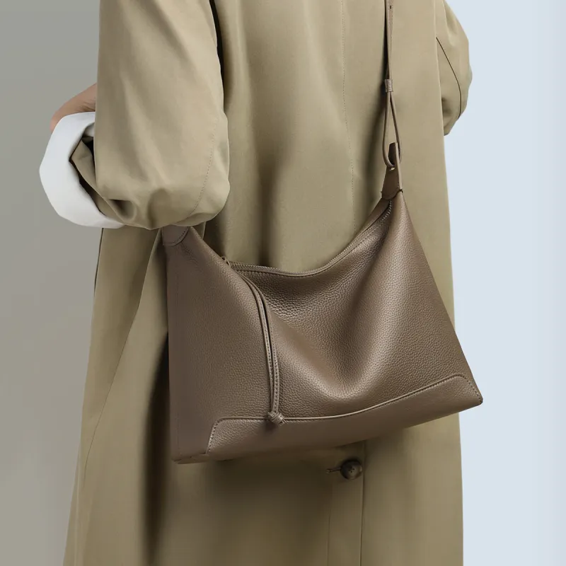 C°BANNER Cow Leather One Shoulder Crossbody Tote Tubas Women's Elephant Gray-3