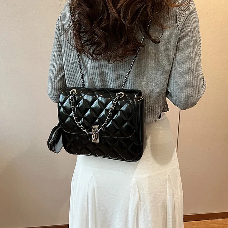 C°BANNER Synthetic Leather Shoulder Bag With Diamond Pattern Chain Backrest Medium Size Women's Black-5