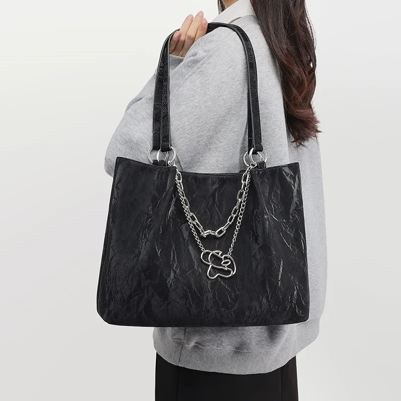 C°BANNER Cow Leather Shoulder Bag Tote Regular Women's Black-3