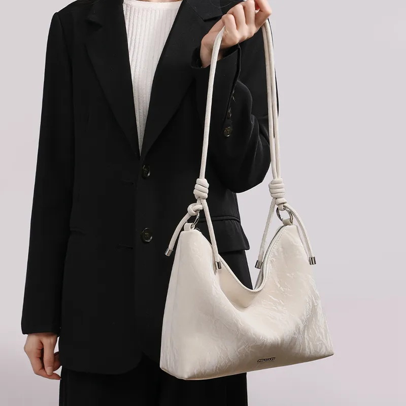 C°BANNER Cow Leather One Shoulder Underarm Tote Regular Women's Ecru-2