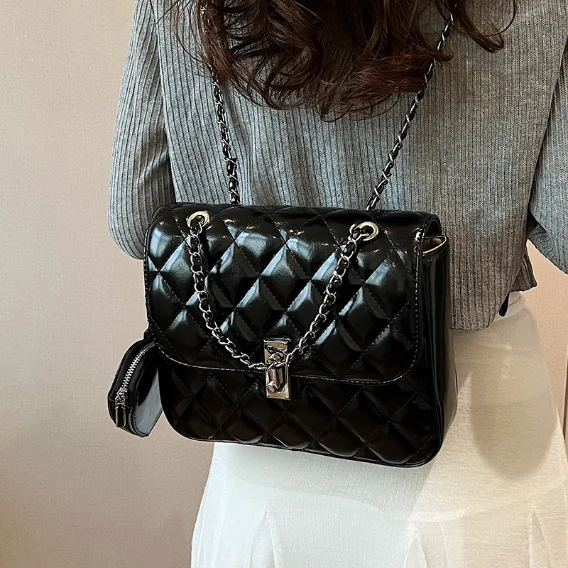 C°BANNER Synthetic Leather Shoulder Bag With Diamond Pattern Chain Backrest Medium Size Women's Black-1