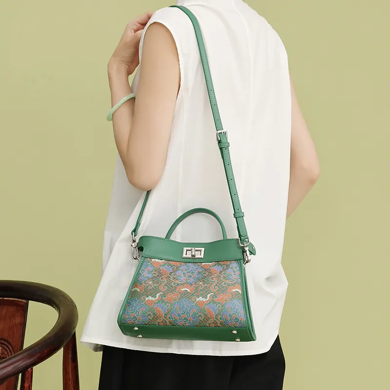 Pivsnu Song Brocade Silk Shoulder Bag Regular Women's Multicolor-2