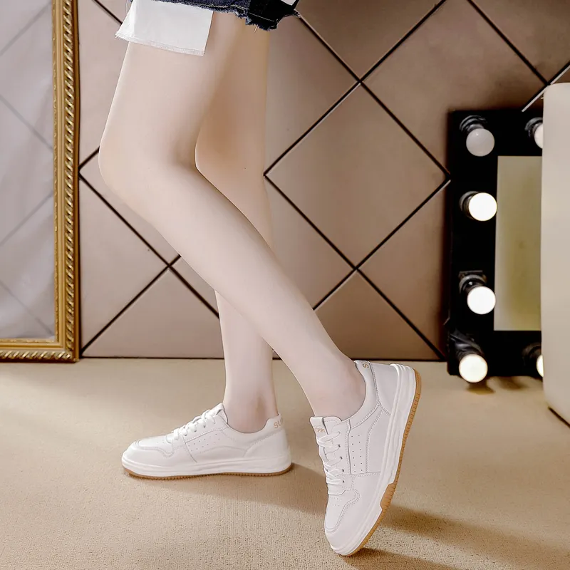 Lycakington Slip Resistant Low Top Skateboard Shoes Unisex White-3