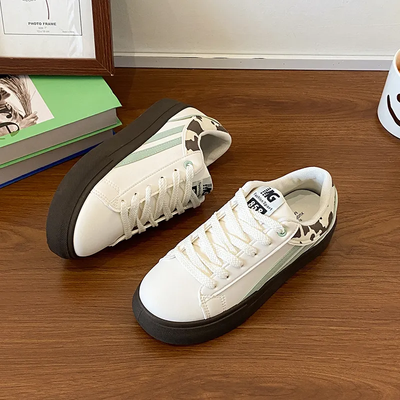 Lycakington Non slip Lightweight Low Top Skateboard Shoes Women's-9