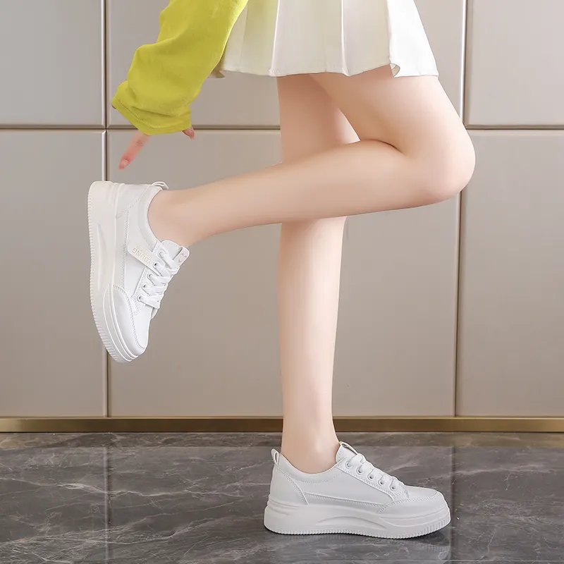 Lycakington Breathable Anti Slip And Wear Resistant Low Top Casual Shoes Women's-1
