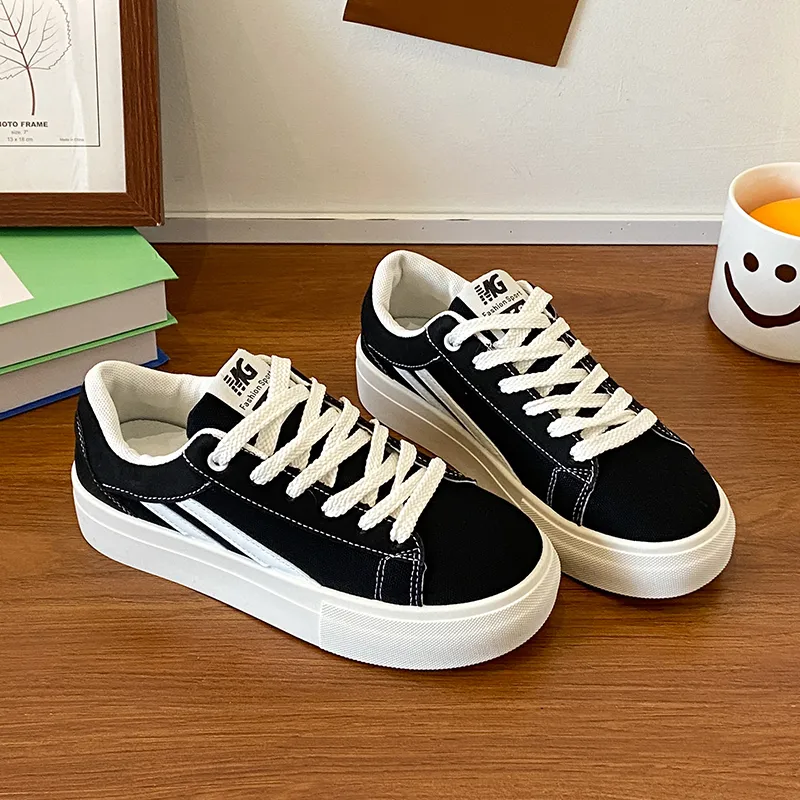 Lycakington Non slip Lightweight Low Top Skateboard Shoes Women's-3