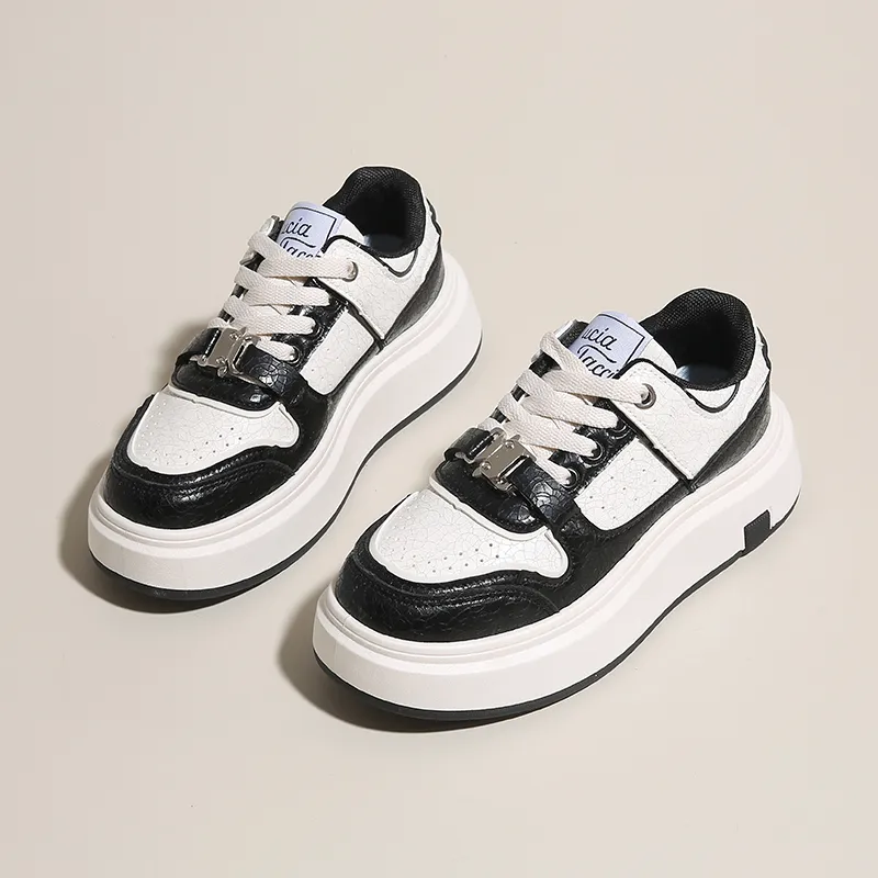 Lycakington Slip Resistant Coverage Abrasion Resistant Low Top Skateboard Shoes Women's-1