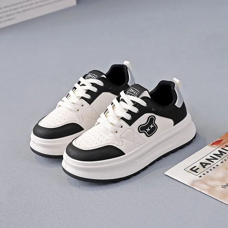 Lycakington Anti Slip Wear Resistant Low Top Skateboard Shoes Women's-4