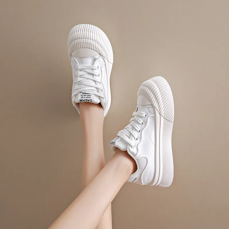 Lycakington Abrasion Resistant Height Increasing Low Top Skateboard Shoes Women's-4