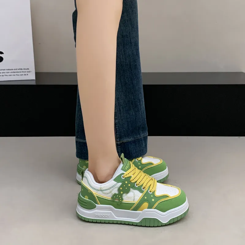 Lycakington Anti Slip Wear Resistant Low Top Skateboard Shoes Women's-14