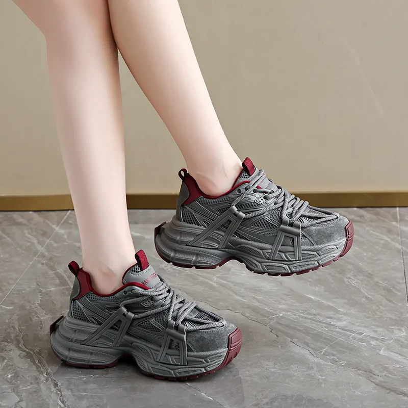Lycakington Wear Resistant Height Increasing Coverage Low Top Casual Shoes Women's-7