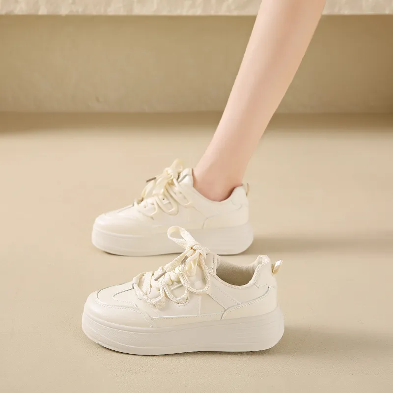 Lycakington Anti Slip Wear Resistant Low Top Skateboard Shoes Women's-1