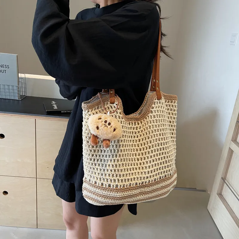 VERADONNA Knitted Fabric Shoulder Bag Women's Ecru-4