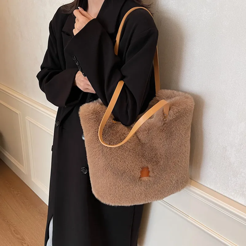 KARUISHA Fuzzy Handbag, Shoulder Bag Regular Women's Black/Brown/Ecru-9