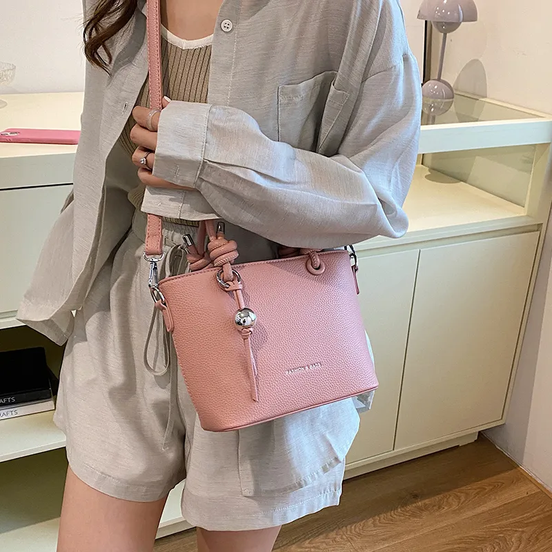 KARUISHA PU One Shoulder Handbag Women's White/Brown/Black/Caramel/Pink/Khaki-19