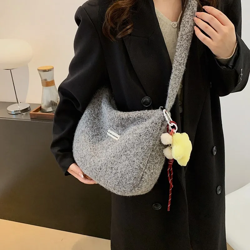 KARUISHA Woolen Handbag, Crossbody Bag, Shoulder Bag Regular Women's Multicolor-35