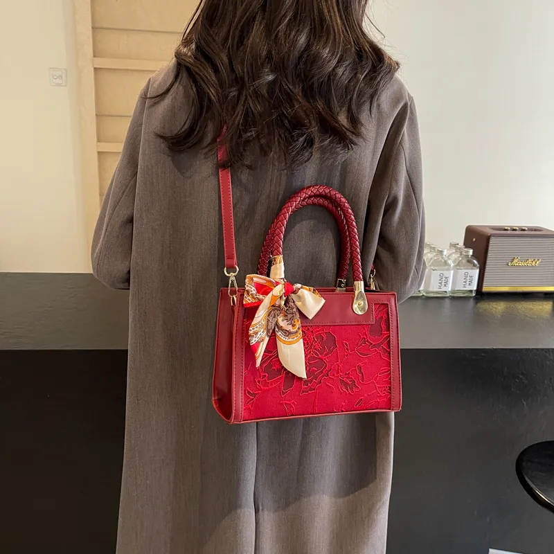 KARUISHA PU Patchwork Shoulder Bag Regular Women's Red/Burgundy-22