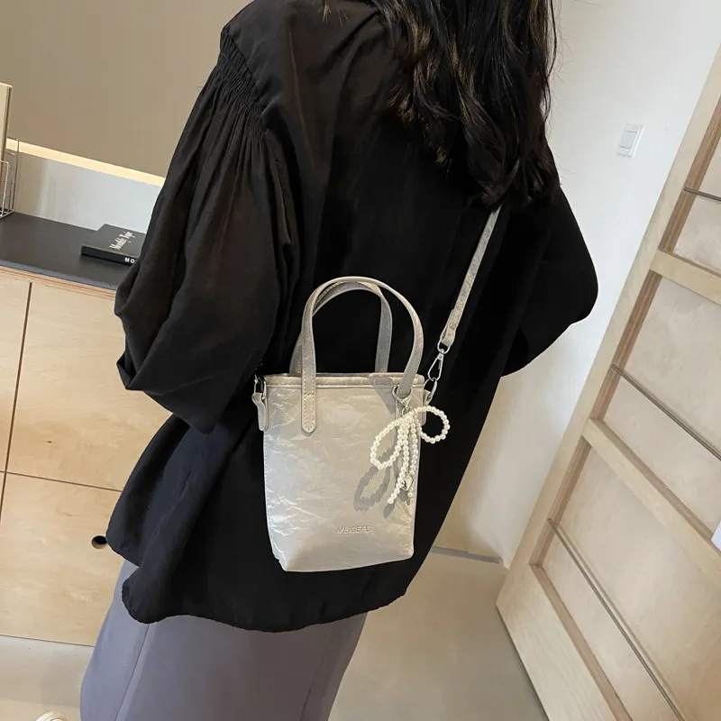 KARUISHA Pu Shoulder Bag Women's Black/White/Silver/Green-12