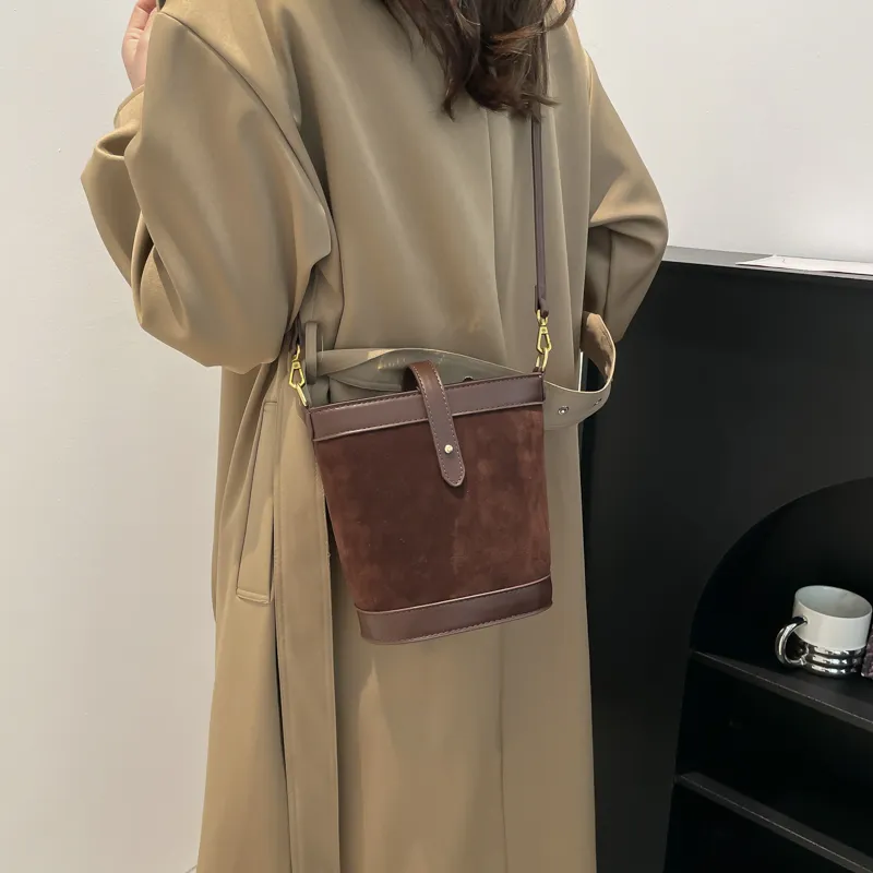 KARUISHA Suede Shoulder Bag Regular Women's Brown/Coffee-5