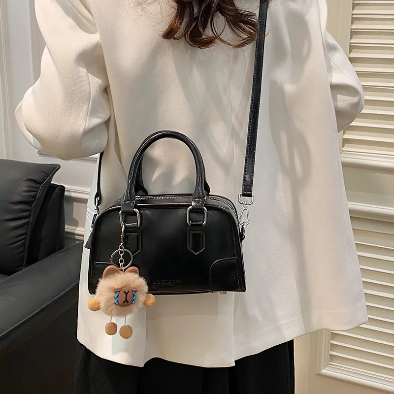 KARUISHA PU Shoulder Bag Crossbody Bag Handbag Regular Women's Ecru/Khaki/Coffee/Black-14