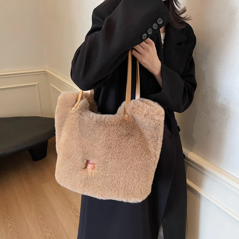 KARUISHA Fuzzy Handbag, Shoulder Bag Regular Women's Black/Brown/Ecru-12