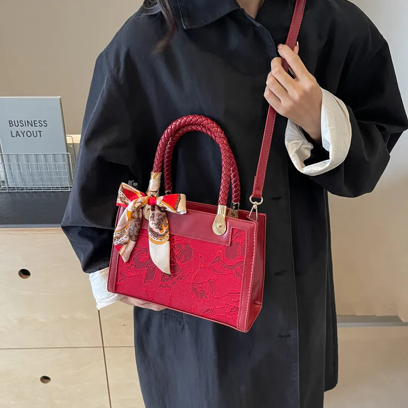 KARUISHA PU Patchwork Shoulder Bag Regular Women's Red/Burgundy-16