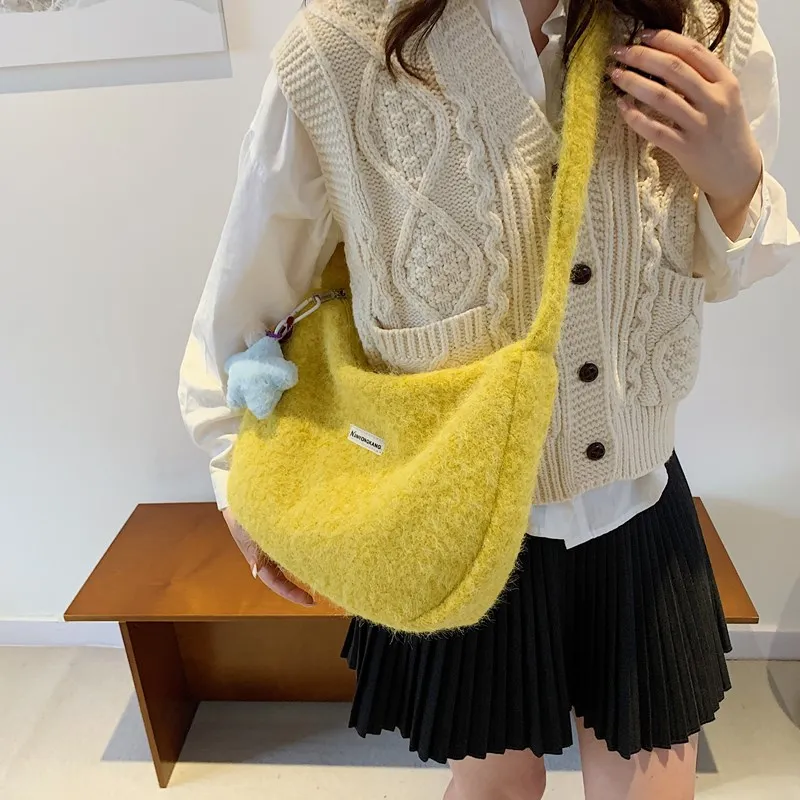 KARUISHA Woolen Handbag, Crossbody Bag, Shoulder Bag Regular Women's Multicolor-22