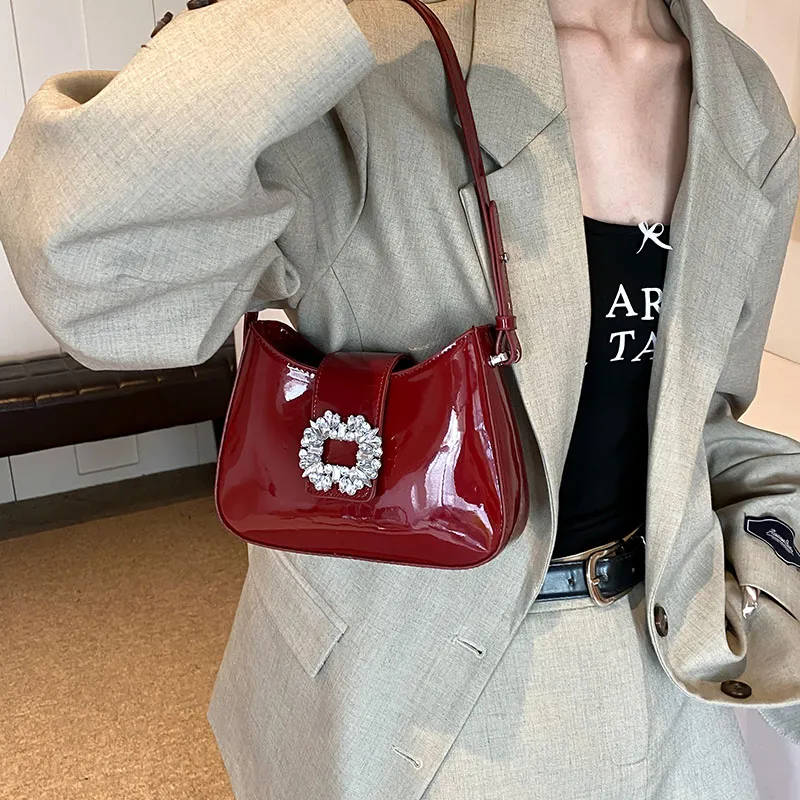 KARUISHA PU Shoulder Bag Women's Black/Silver/Red/White-9