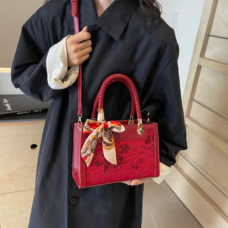 KARUISHA PU Patchwork Shoulder Bag Regular Women's Red/Burgundy-18