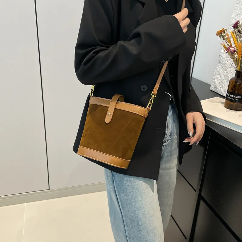 KARUISHA Suede Shoulder Bag Regular Women's Brown/Coffee-3