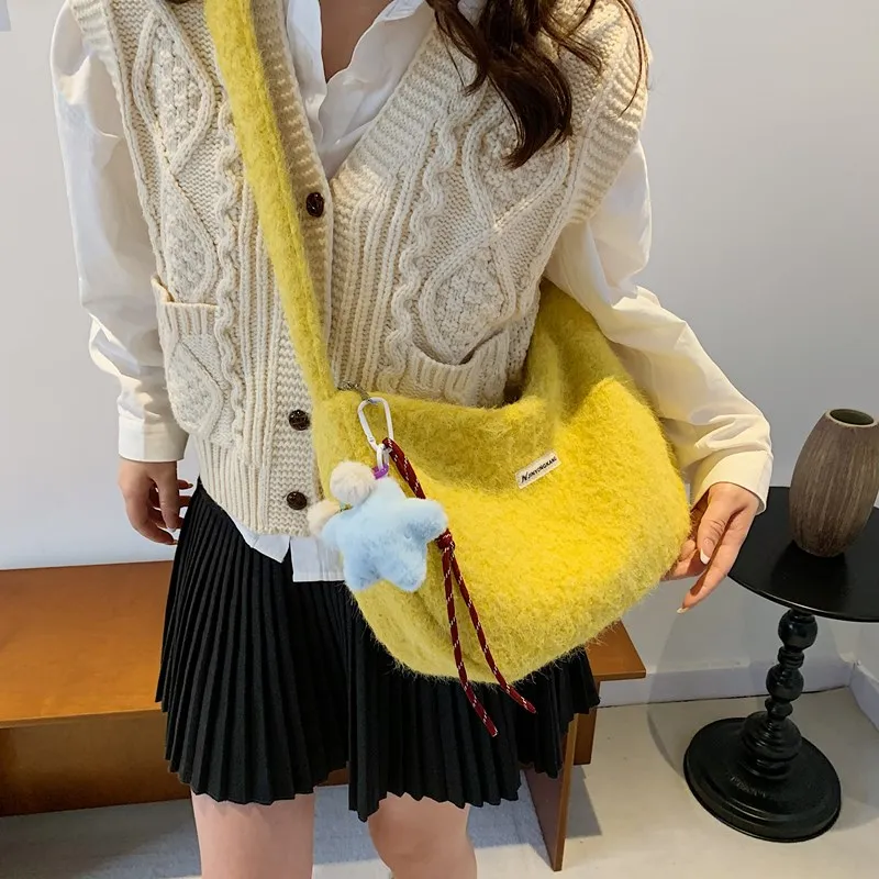 KARUISHA Woolen Handbag, Crossbody Bag, Shoulder Bag Regular Women's Multicolor-21