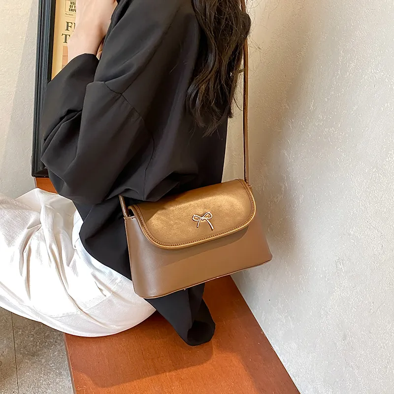 KARUISHA PU Shoulder Bag Women's White/Silver/Brown/Black/Pink-9